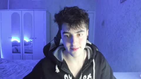 Snapshot of vlad1605 chatting on March 4, 2025, 8:27 pm Martin online show from March 4, 2025, 8:27 pm