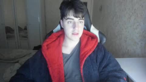 Snapshot of vlad1605 chatting on September 29, 2025, 2:44 pm Martin online show from September 29, 2025, 2:44 pm