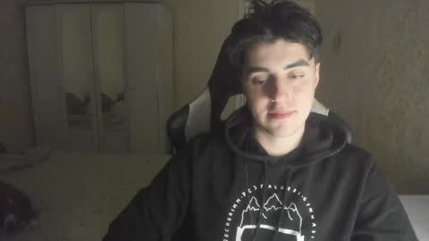 Snapshot of vlad1605 chatting on October 1, 2025, 3:18 pm Martin online show from October 1, 2025, 3:18 pm