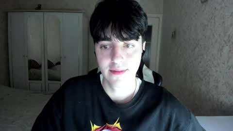 Snapshot of vlad1605 chatting on October 29, 2025, 11:12 am Martin online show from October 29, 2025, 11:12 am