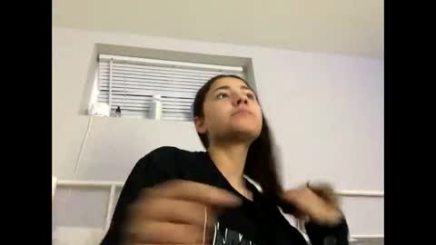 volentic online show from October 16, 2025, 10:49 am