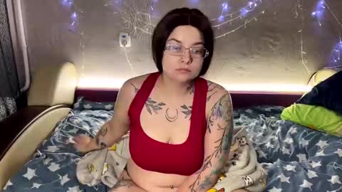 Snapshot of volshebnik_130 chatting on February 1, 2025, 5:37 pm Volshebnik1302 online show from February 1, 2025, 5:37 pm