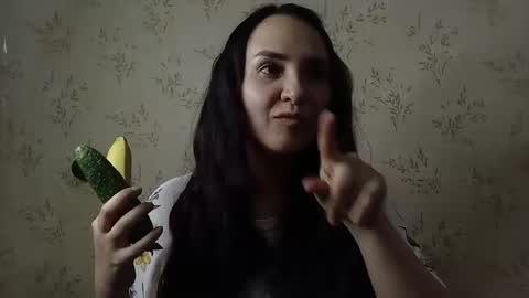 Snapshot of voulezvous_angel chatting on February 25, 2026, 4:44 am voulezvous_angel online show from February 25, 2026, 4:44 am