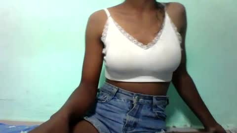 Snapshot of vounialdy chatting on January 21, 2025, 8:32 pm vounialdy online show from January 21, 2025, 8:32 pm