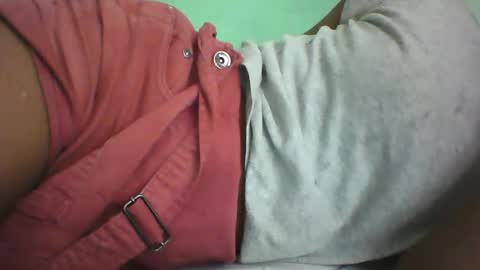 Snapshot of vounialdy chatting on March 7, 2025, 4:11 pm vounialdy online show from March 7, 2025, 4:11 pm