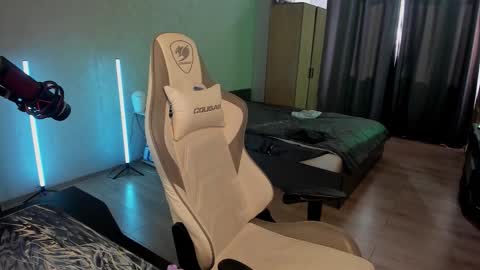 vova online show from March 17, 2026, 10:51 am