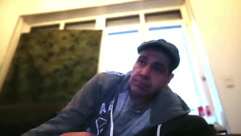 voyeuredeluxe online show from March 16, 2026, 6:17 am