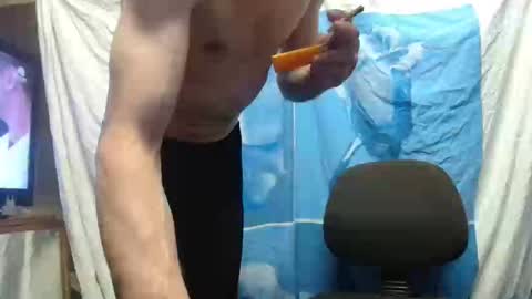 Snapshot of vrouwen_verwenner chatting on May 4, 2026, 6:04 pm Mac Miller online show from May 4, 2026, 6:04 pm