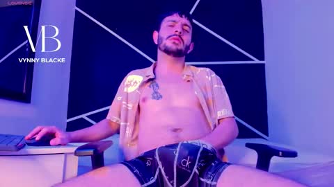 Snapshot of vynny_blacke_ chatting on February 10, 2026, 4:16 am Vynny Blacke online show from February 10, 2026, 4:16 am