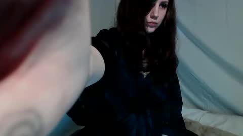 Snapshot of wacky_weirdo chatting on December 19, 2024, 10:34 am Rose online show from December 19, 2024, 10:34 am