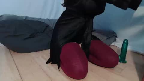 Snapshot of wacky_weirdo chatting on September 22, 2025, 10:56 pm Rose online show from September 22, 2025, 10:56 pm