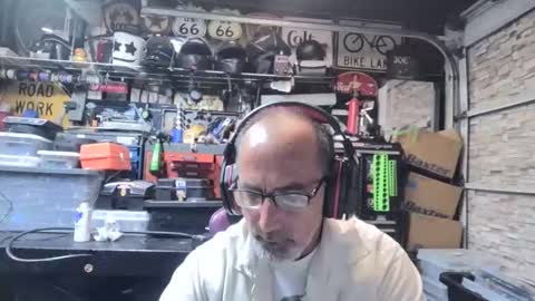 Snapshot of wakesblowinclouds chatting on October 23, 2025, 8:02 am wakesblowinclouds online show from October 23, 2025, 8:02 am