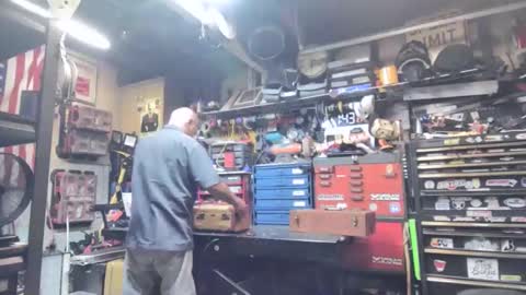 wakesblowinclouds online show from March 1, 2026, 4:58 am