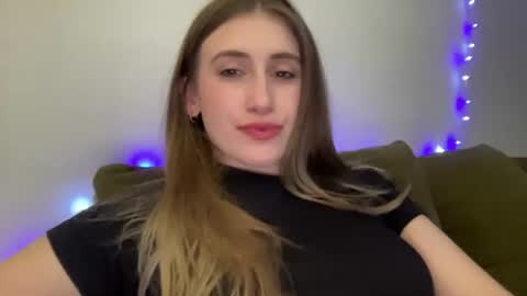 walkiria19 online show from March 4, 2026, 8:04 pm