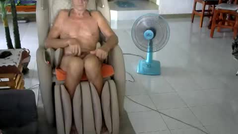 Snapshot of walleja chatting on April 26, 2026, 3:04 am walleja online show from April 26, 2026, 3:04 am
