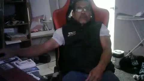 Snapshot of walo_77 chatting on February 7, 2026, 6:28 am walo_77 online show from February 7, 2026, 6:28 am