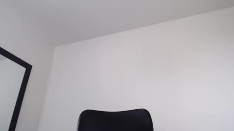 Snapshot of walter_brownn01 chatting on January 17, 2025, 6:23 pm WALTER BROWN  online show from January 17, 2025, 6:23 pm