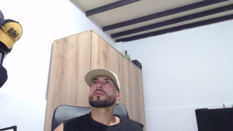 Snapshot of walter_brownn01 chatting on October 28, 2025, 5:48 pm WALTER BROWN  online show from October 28, 2025, 5:48 pm