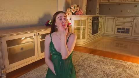 hello guys im Lilian online show from October 4, 2025, 3:15 am