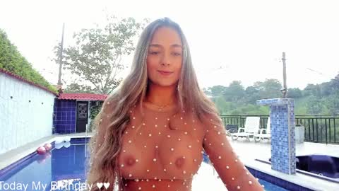 Snapshot of wandathompson_ chatting on July 2, 2026, 11:05 am Wanda online show from July 2, 2026, 11:05 am