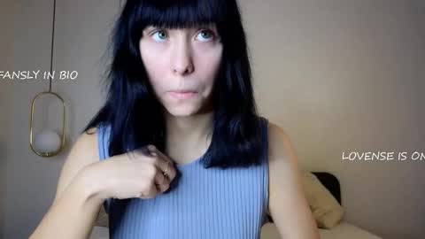 Betti online show from November 1, 2025, 11:45 am