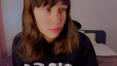 Betti online show from November 30, 2025, 2:15 am