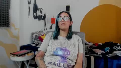 Snapshot of waningrosee chatting on January 6, 2025, 6:20 pm Waningrose  Lu online show from January 6, 2025, 6:20 pm