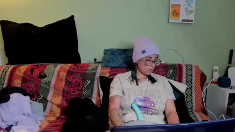 Snapshot of waningrosee chatting on February 19, 2025, 6:10 pm Waningrose  Lu online show from February 19, 2025, 6:10 pm