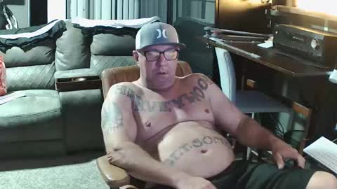 Snapshot of wantitbutyoucanthaveit chatting on February 25, 2026, 7:40 am inittogetitin online show from February 25, 2026, 7:40 am