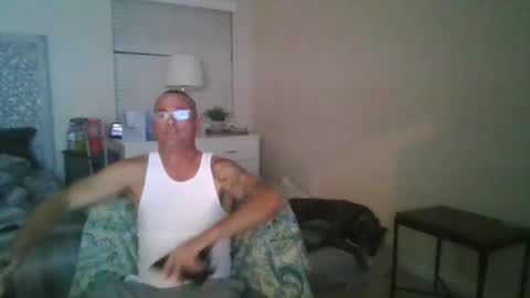 wantmymantofukme online show from September 18, 2025, 7:43 am