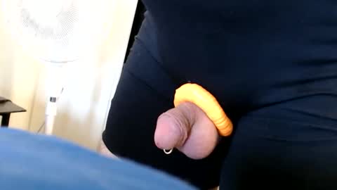 wants online show from December 22, 2025, 3:03 am