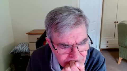 wanttobefree90 online show from April 9, 2026, 10:09 am