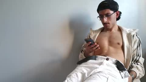 Snapshot of waseiiii chatting on April 25, 2026, 4:48 pm waseiiii online show from April 25, 2026, 4:48 pm