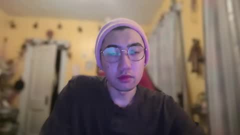 wasiancutie online show from March 17, 2026, 2:27 am