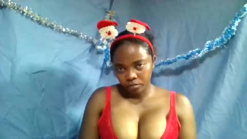 Snapshot of wasselline69 chatting on December 19, 2025, 6:15 pm wasselline69 online show from December 19, 2025, 6:15 pm