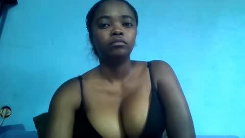 Snapshot of wasselline69 chatting on January 6, 2026, 5:33 am wasselline69 online show from January 6, 2026, 5:33 am