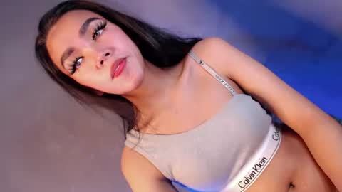 Isla Fox online show from October 5, 2025, 5:06 am