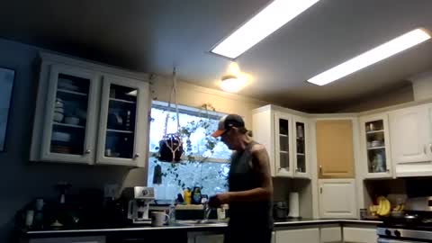 Snapshot of waterfire420 chatting on February 14, 2025, 4:41 pm waterfire420 online show from February 14, 2025, 4:41 pm