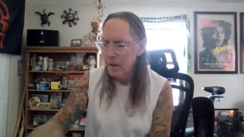 Snapshot of waterfire420 chatting on February 16, 2025, 11:37 pm waterfire420 online show from February 16, 2025, 11:37 pm