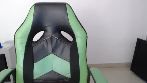 Trixie 3 online show from March 10, 2026, 2:22 pm