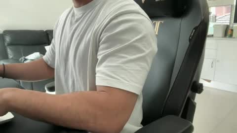 Snapshot of weaponx1 chatting on July 1, 2026, 12:56 am Weapon X online show from July 1, 2026, 12:56 am