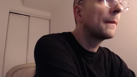 weather_report_wet online show from November 19, 2025, 1:49 am