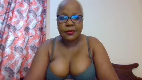 weaverbird25 online show from March 6, 2026, 5:48 am