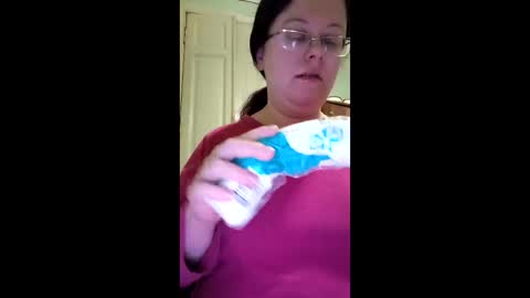 Marina online show from February 18, 2025, 9:53 pm