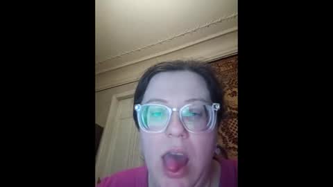 Snapshot of webgirl2 chatting on April 18, 2026, 8:53 pm Marina online show from April 18, 2026, 8:53 pm