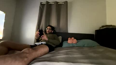 Snapshot of webthrow chatting on November 29, 2025, 6:49 am ShootingWebs online show from November 29, 2025, 6:49 am