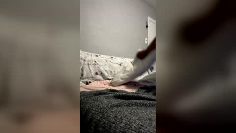 Snapshot of wedashit chatting on December 17, 2025, 1:28 pm WeDaShit Come Vibe with me . online show from December 17, 2025, 1:28 pm