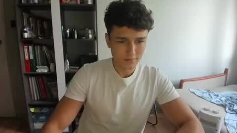 Snapshot of wee_willy_winky chatting on May 28, 2026, 2:36 pm wee_willy_winky online show from May 28, 2026, 2:36 pm
