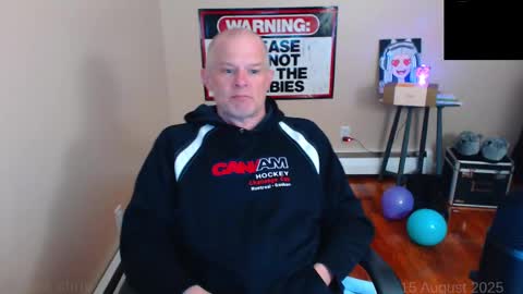 Snapshot of weird_chris chatting on October 12, 2025, 10:53 pm Chris online show from October 12, 2025, 10:53 pm