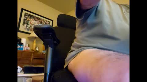 Snapshot of welderod chatting on October 1, 2025, 4:57 pm welderod online show from October 1, 2025, 4:57 pm